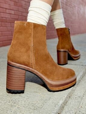 Steve Madden Searches Cognac Suede Ankle Boots Block Heel Platform Side Zip